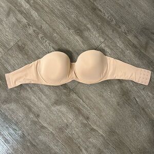 Skims Fits Everybody Strapless Bra